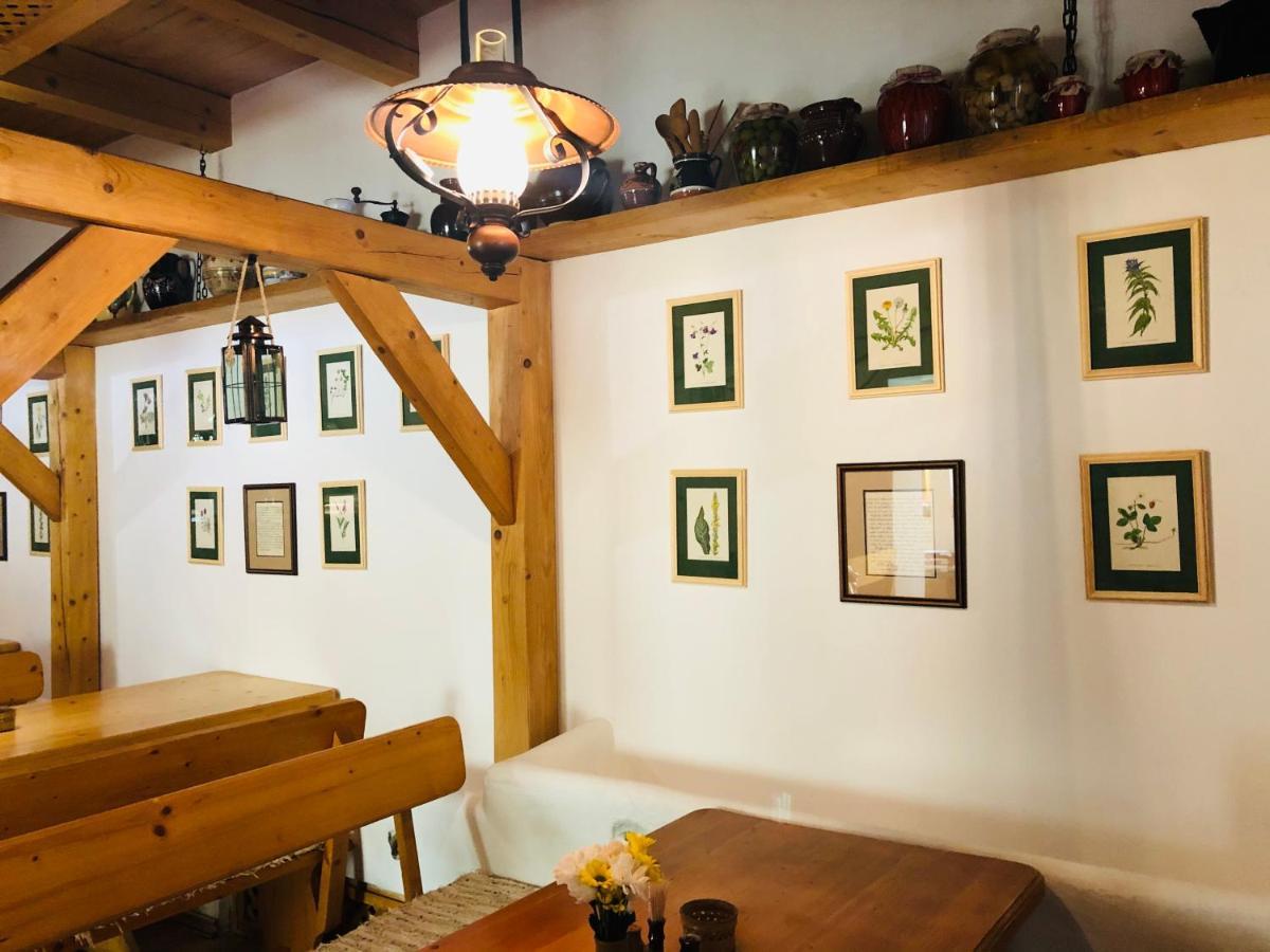 Maria Penzion & Restaurant Trencin Exterior foto